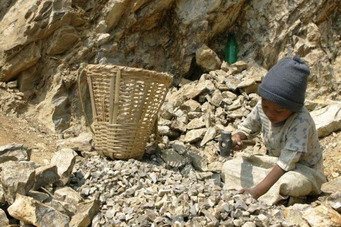 ___3621280___https:______static.pulse.com.gh___webservice___escenic___binary___3621280___2015___4___1___15___Child-Labour-Pix-2