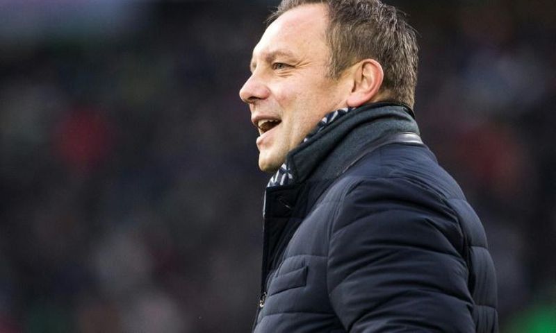 Hanover 96 sacked Andre Breitenreiter as head coach on Sunday after going eight straight Bundesliga games without a win