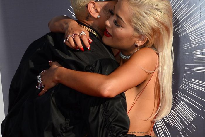 Rita Ora and Chris Brown tight hug at MTV VMA's 2014