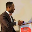 Okyeame Kwame honored at Rebrand15