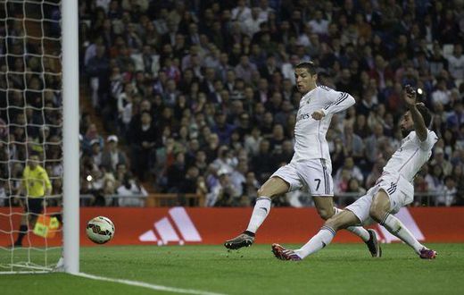 ___3713020___https:______static.pulse.com.gh___webservice___escenic___binary___3713020___2015___4___30___12___Real-Madrid-CF-v-UD-Almeria-La-Liga