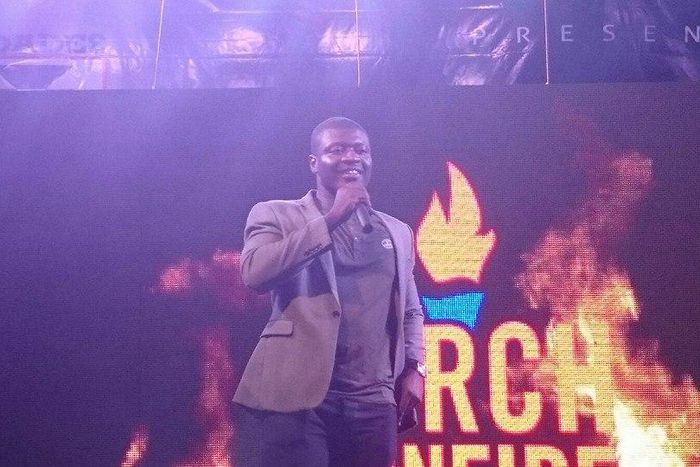 Lexis Bills speaking at Presec's Ɔdadeɛ 2005 'Torch & Bonfire Night'