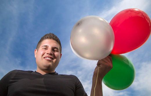 ___3948859___https:______static.pulse.com.gh___webservice___escenic___binary___3948859___2015___7___7___18___0706_balloon_man_video