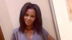 Agbani Darego goes makeup free