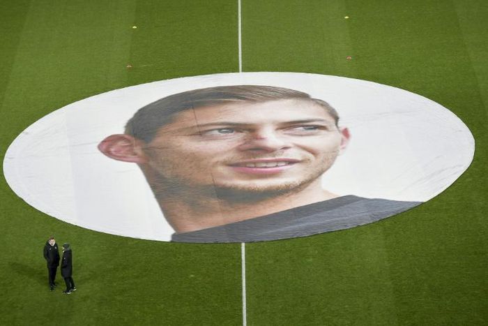 Nantes paid tribute to their former striker Emiliano Sala on Wednesday