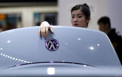 Designated U.S. chief Vahland to leave VW - source