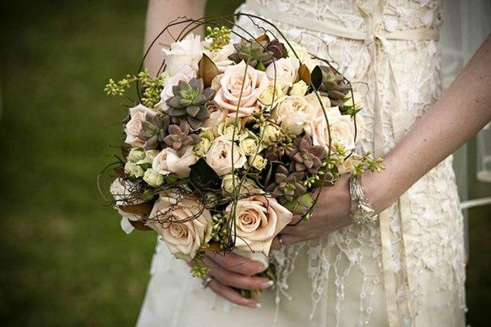 vintage wedding flowers