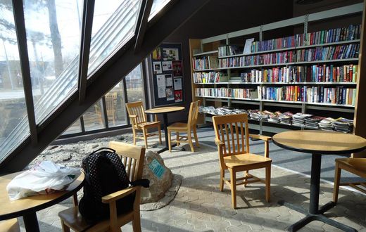 ___4005774___https:______static.pulse.com.gh___webservice___escenic___binary___4005774___2015___7___23___17___sunroom-cafe-centennial-fort-erie-public-library-gilmore-rd-central-ave-linda-randall-author-writer-blogger-idea-girl-canada