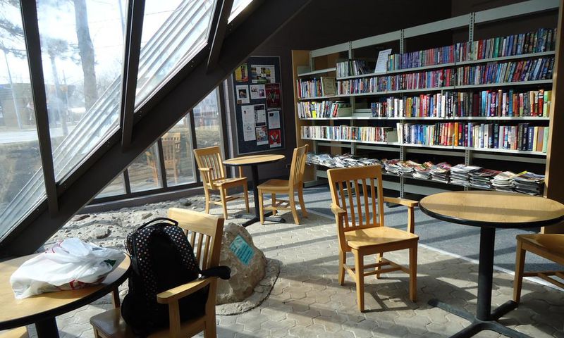 ___4005774___https:______static.pulse.com.gh___webservice___escenic___binary___4005774___2015___7___23___17___sunroom-cafe-centennial-fort-erie-public-library-gilmore-rd-central-ave-linda-randall-author-writer-blogger-idea-girl-canada