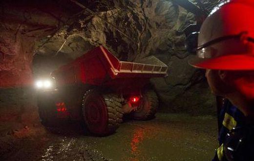 Zambia warns Chinese copper miner CNMC over job losses