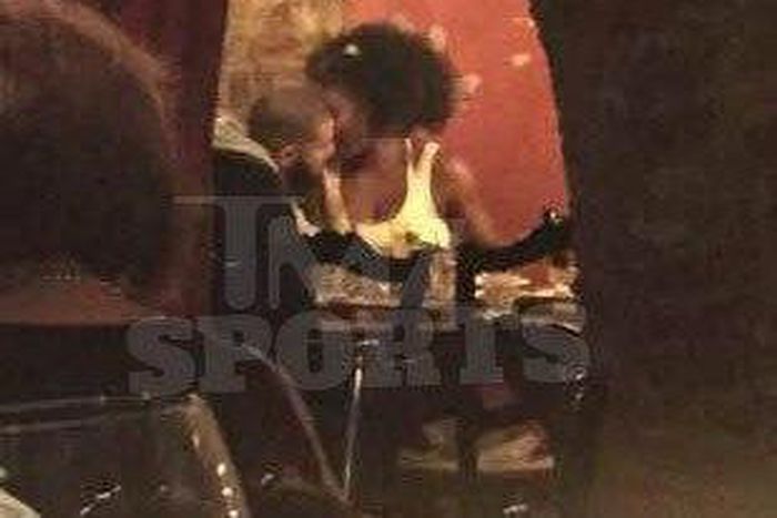 Drake and Serena Williams kissing