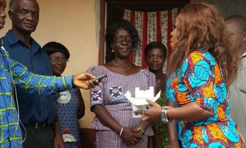 Headmistress, Mrs. Angelina Oppong (in the middle)
