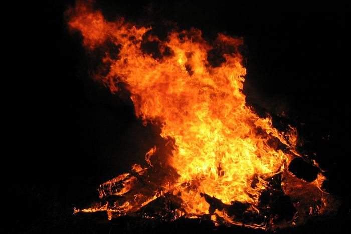 ___3670593___https:______static.pulse.com.gh___webservice___escenic___binary___3670593___2015___4___20___11___Fire-photo