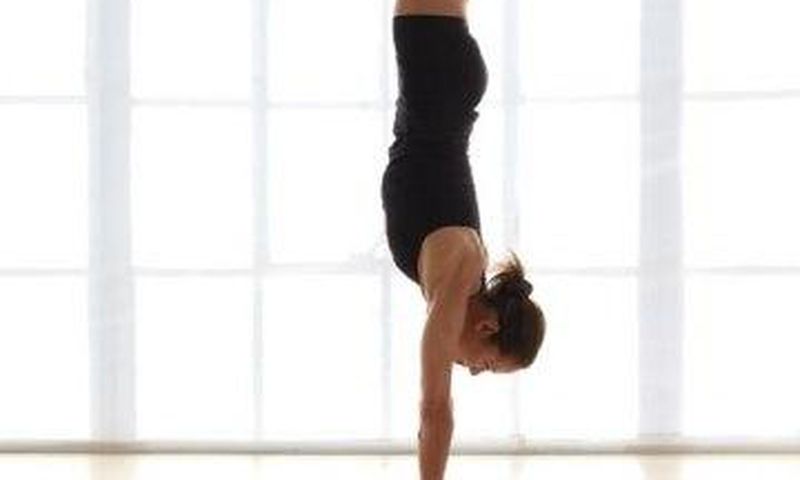 yoga handstand