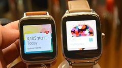 The old ZenWatch and the new ZenWatch 2