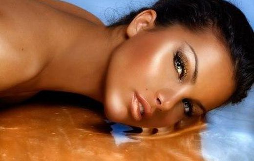 Getting periodic facials reveal blemish free skin