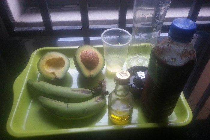 ___3602687___https:______static.pulse.com.gh___webservice___escenic___binary___3602687___2015___3___25___23___Cynthia-Kamalu-DIY-conditioner-ingredients-672x504.jpg+stlyevitae