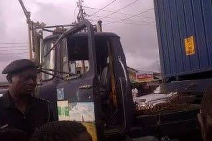 Driver electrocuted after trailer touches high tension wire at Isolo, Lagos State