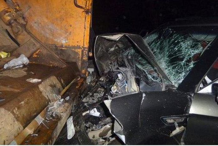 See How Broadcaster's Car Got Mangled During His Accident -  [Read More here]