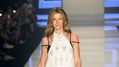 Gisele Bundchen's last walk for Colcci