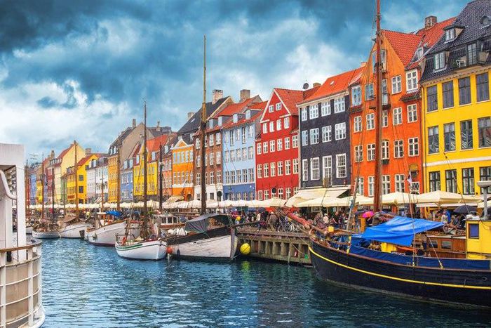 ___4192554___https:______static.pulse.com.gh___webservice___escenic___binary___4192554___2015___9___22___18___family-friendly-co_3448653k