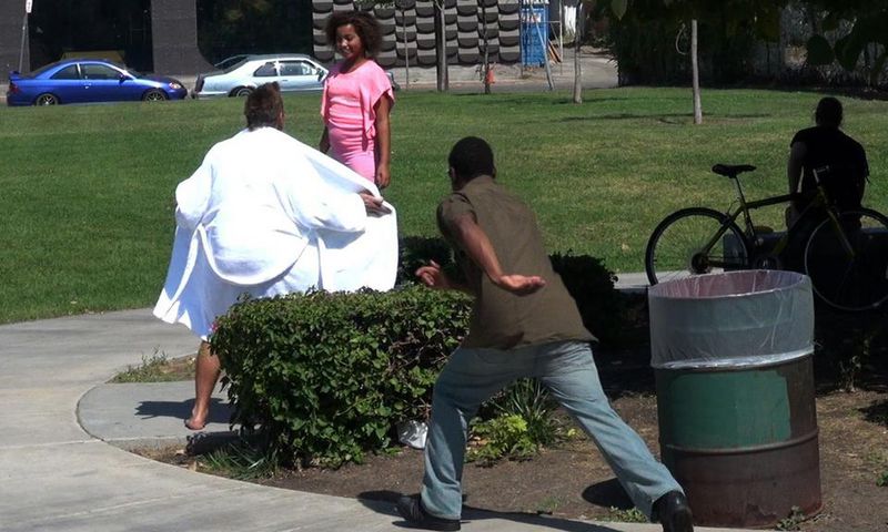 If a parent ever saw a stranger flashing kids then you just know that their first reaction will be to rush to their child’s defense.
