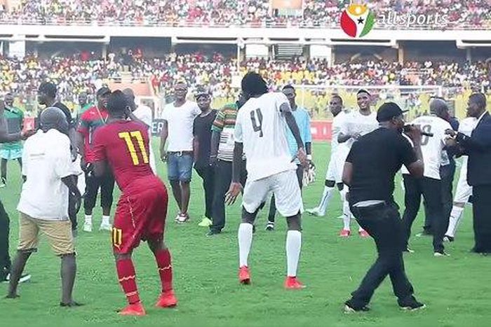 Black Stars' Mubarak Wakaso twerking to Telemo will make your day