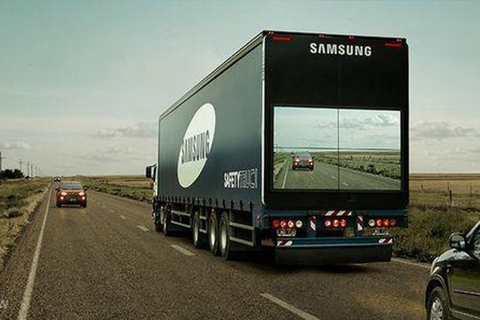 ___3900554___https:______static.pulse.com.gh___webservice___escenic___binary___3900554___2015___6___23___20___samsung-transparent-truck