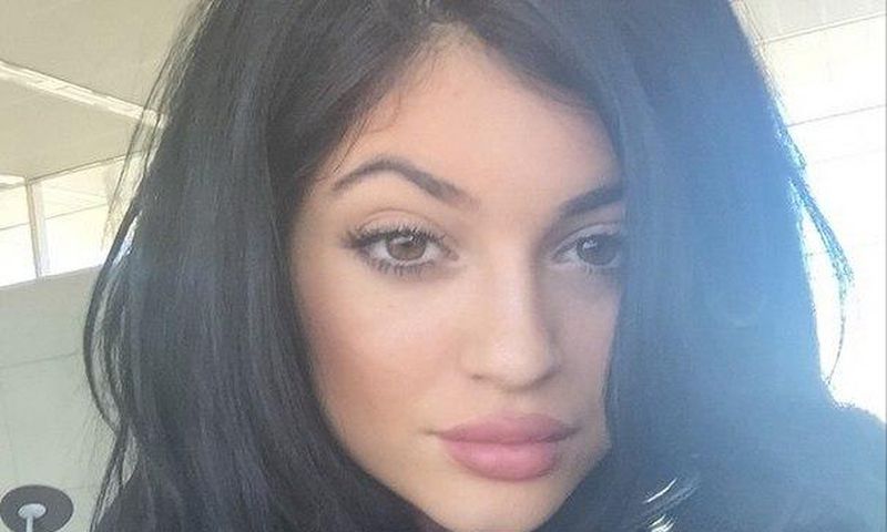 ___3682216___https:______static.pulse.com.gh___webservice___escenic___binary___3682216___2015___4___20___17___kyliejenner3