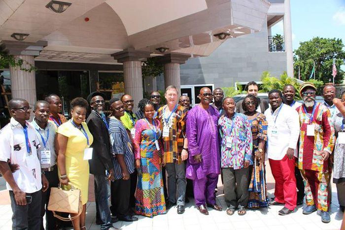 Madam Dzifa Gomashie has called on performers to ensure that they personify Ghanaian culture in their performances.