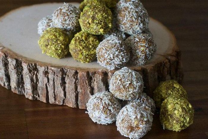 Sugar free sunflower seed butter energy bites