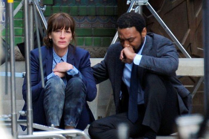 Julia Roberts and Chiwetel Ejiofor - 'The Secret in their Eyes.'