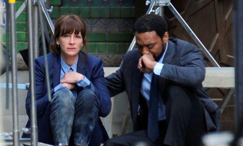 Julia Roberts and Chiwetel Ejiofor - 'The Secret in their Eyes.'