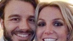 Britney Spears and Charlie Ebersol cuddle up for first couple's selfie