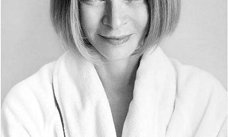 Anna Wintour for Mario Testino's 'Towel Series'