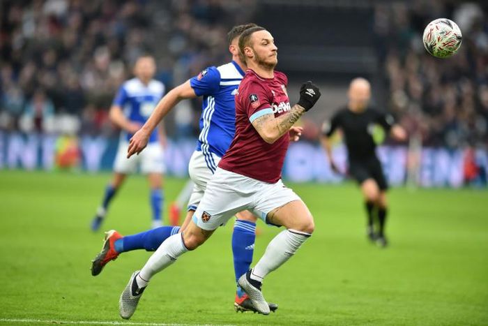 West Ham boss Manuel Pellegrini is keen to keep Marko Arnautovic