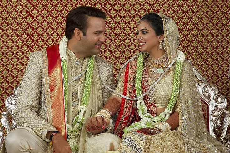 See lovely photos from the lavish $100 million wedding of the daughter of India’s richest man