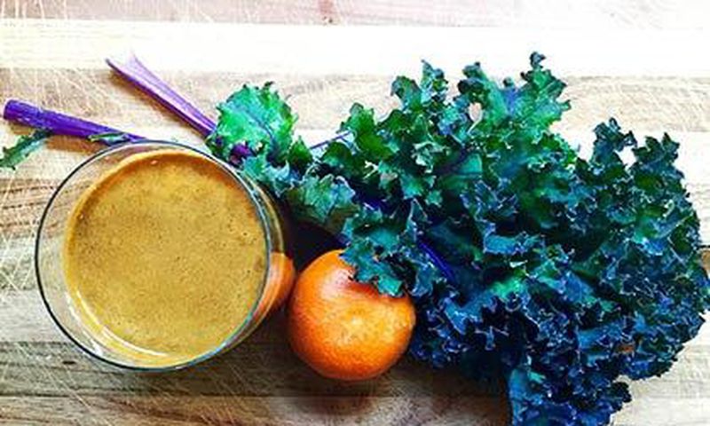 Bright Purple Kale & Sunshine Citrus Juice