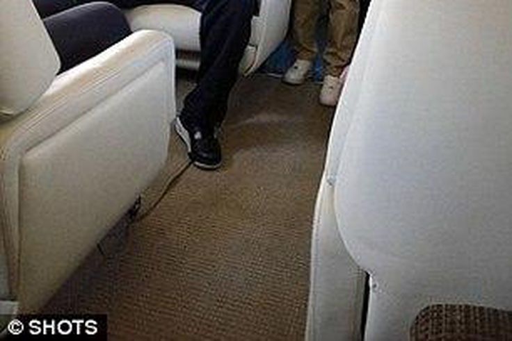 Boxer flies in style ahead of May 2 fight