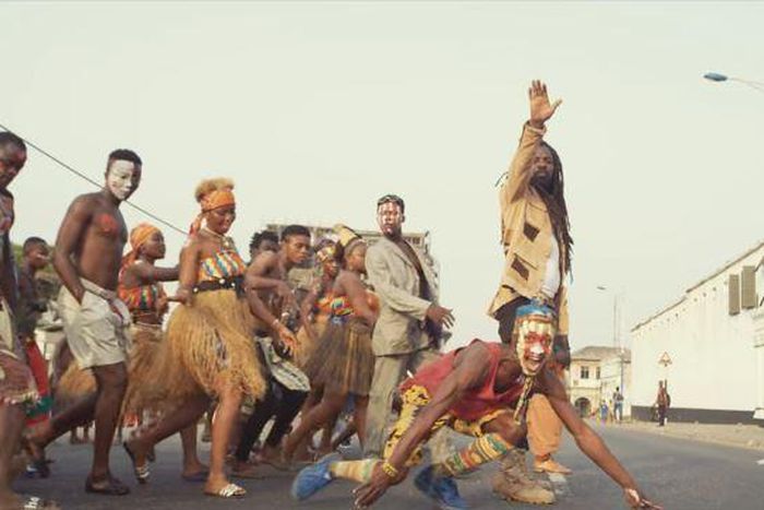 Rocky Dawuni in "Beats of Zion" video