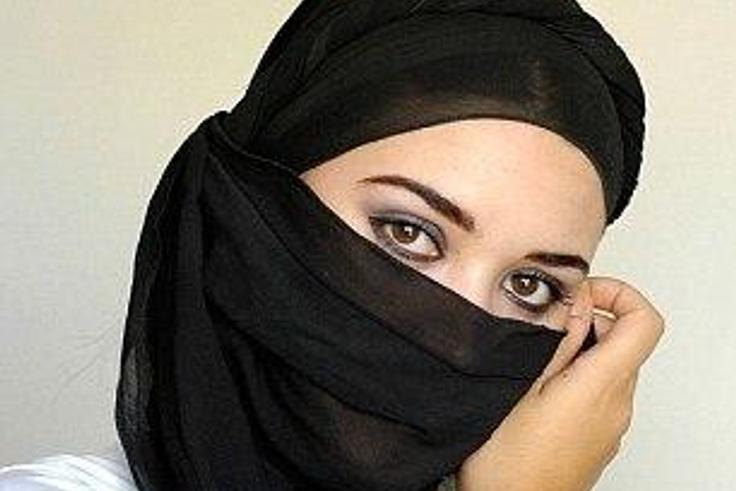 Wife divorces husband because he is too short