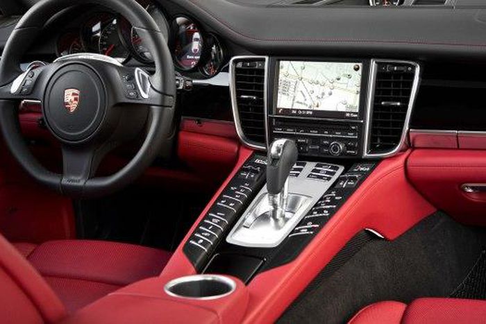 Dashboard of the Porsche Panamera