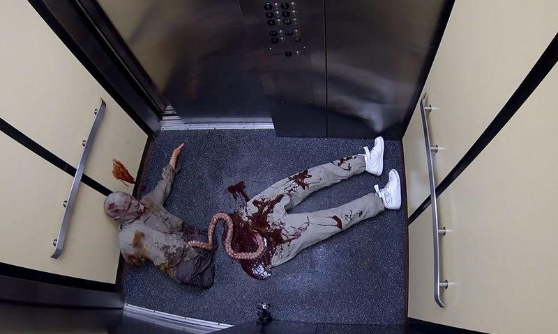 This is probably the most terrifying walking dead prank you would ever see.