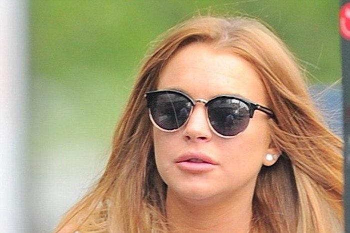 Lindsay Lohan takes Holy Qur'an to community service