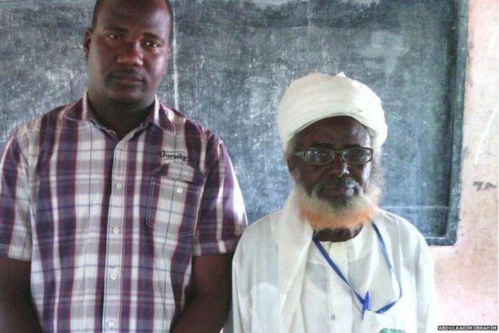 Oldest Nigerian Pupil, Mohammud Modibbo, dies at age 94. Modibbo is pictured with his teacher, Abdulkarim Ibrahim