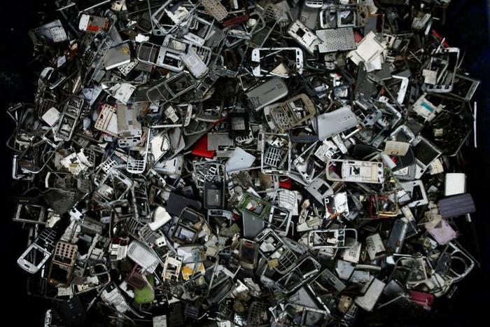 The world produces close to 50 million tonnes of e-waste every year as consumers and businesses throw out their old smartphones, computers and household appliances -- matrial worth an estimated $62.5 billion (55 billion euros)