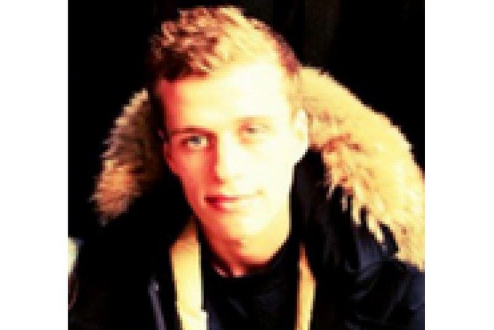 U.S. hotel heir Conrad Hilton gets fine, community service for disrupting flight