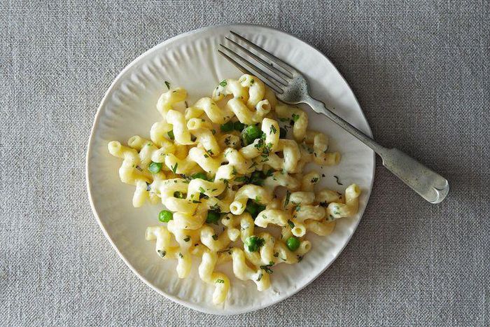 pasta with herbs