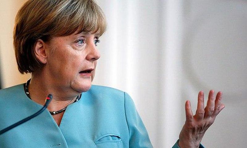 Merkel presses for European refugee response after weekend flood
