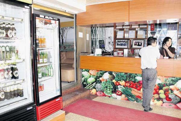 ___3599630___https:______static.pulse.com.gh___webservice___escenic___binary___3599630___2015___3___25___9___chinese-rest-pic